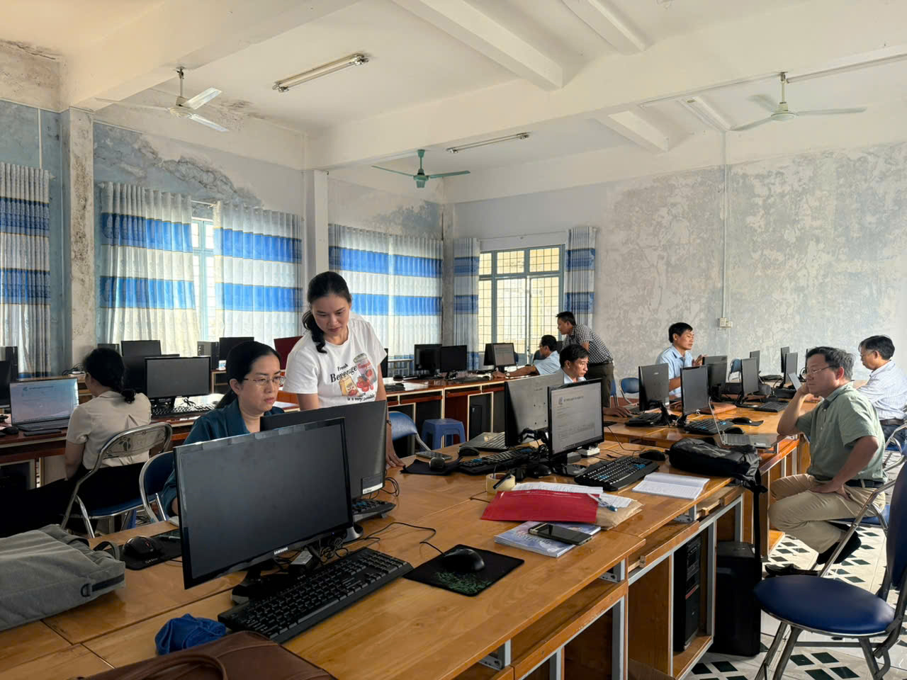 TẬP HUẤN QUẢN TRỊ TRANG WEB TRUNG TÂM GDTX KON TUM